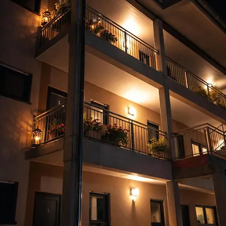 Heiter 2 Raum - Ruhig - Balkon - Stellplatz - Wlan - Vollausstattung - Entspannung Am Rande Der 3 Gleichen Apartment Apfelstaedt